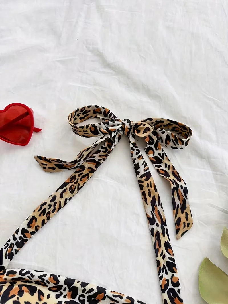 cropped top，  Women's summer vacation style leopard print halter neck back tie vest