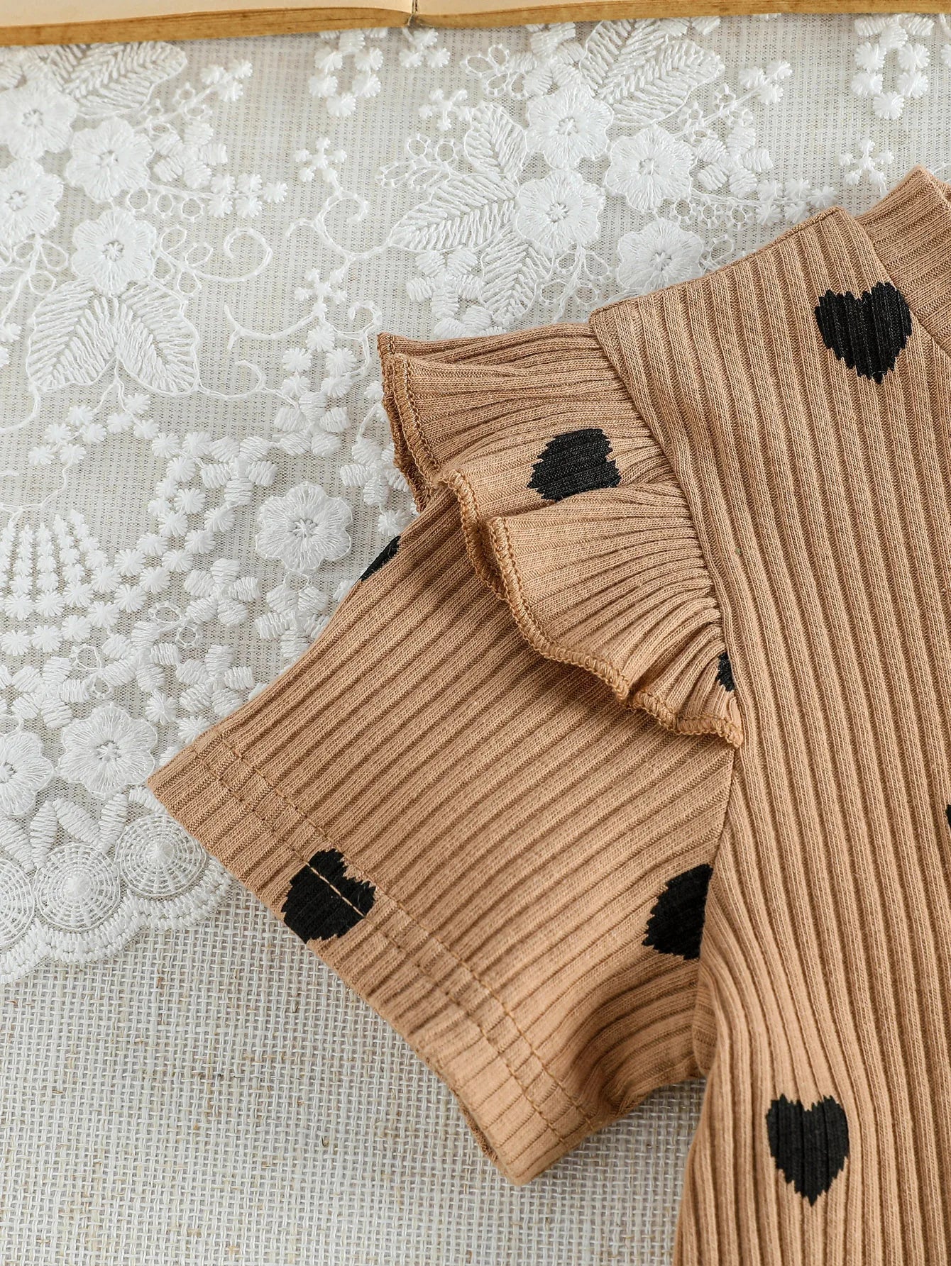 Chiikdren Summer New style Kids girl Heart print Short-sleeve bow-decorated black Pants Fashion two-piece set For 1-6Y